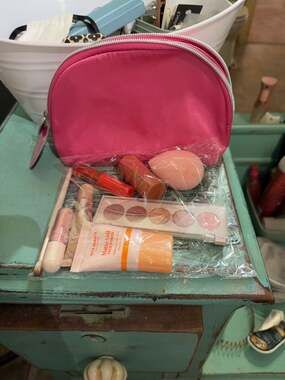 Ulta Beauty Collection 7-Piece Makeup Set with Pink Cosmetic Bag